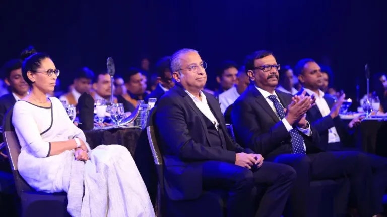 Browns Agriculture’s රජ වැඩකාරයෝ Launch