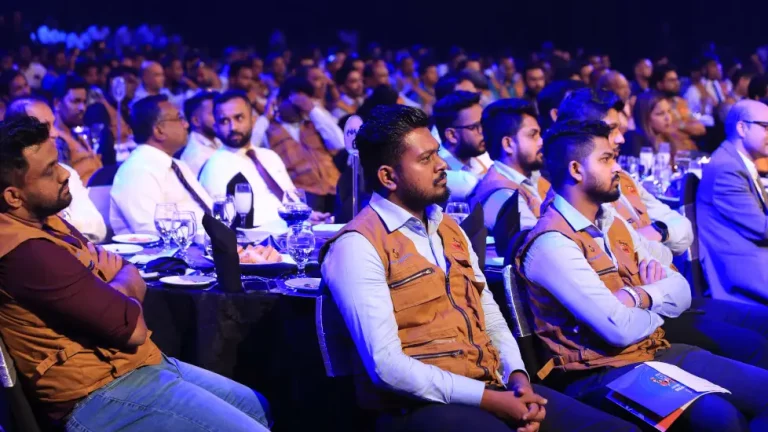 Browns Agriculture’s රජ වැඩකාරයෝ Launch